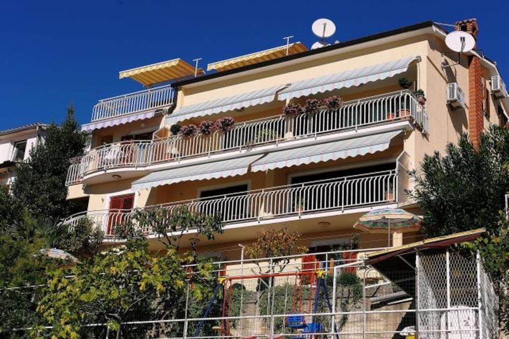 Apartments And Rooms With Parking Space Rabac, Labin - 12368 Εξωτερικό φωτογραφία