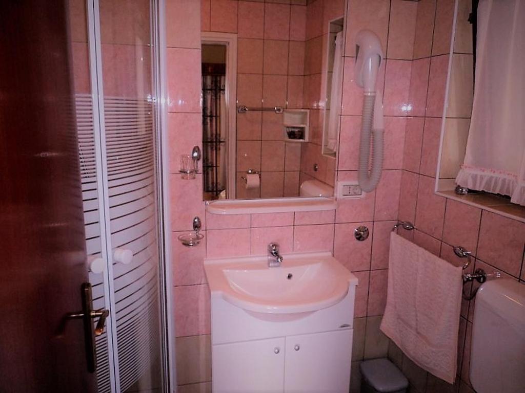 Apartments And Rooms With Parking Space Rabac, Labin - 12368 Εξωτερικό φωτογραφία